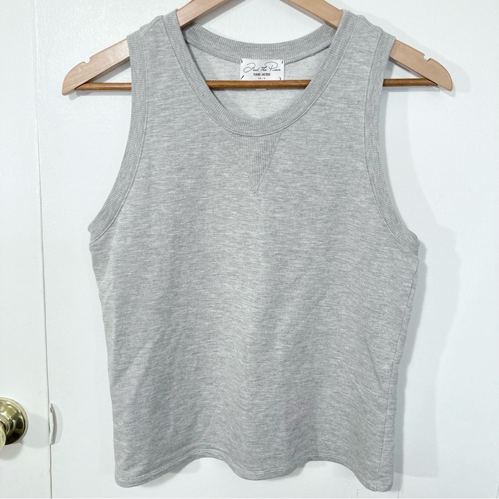 Feel the Piece Tank Top Gray Sleeveless by Terre Jacobs